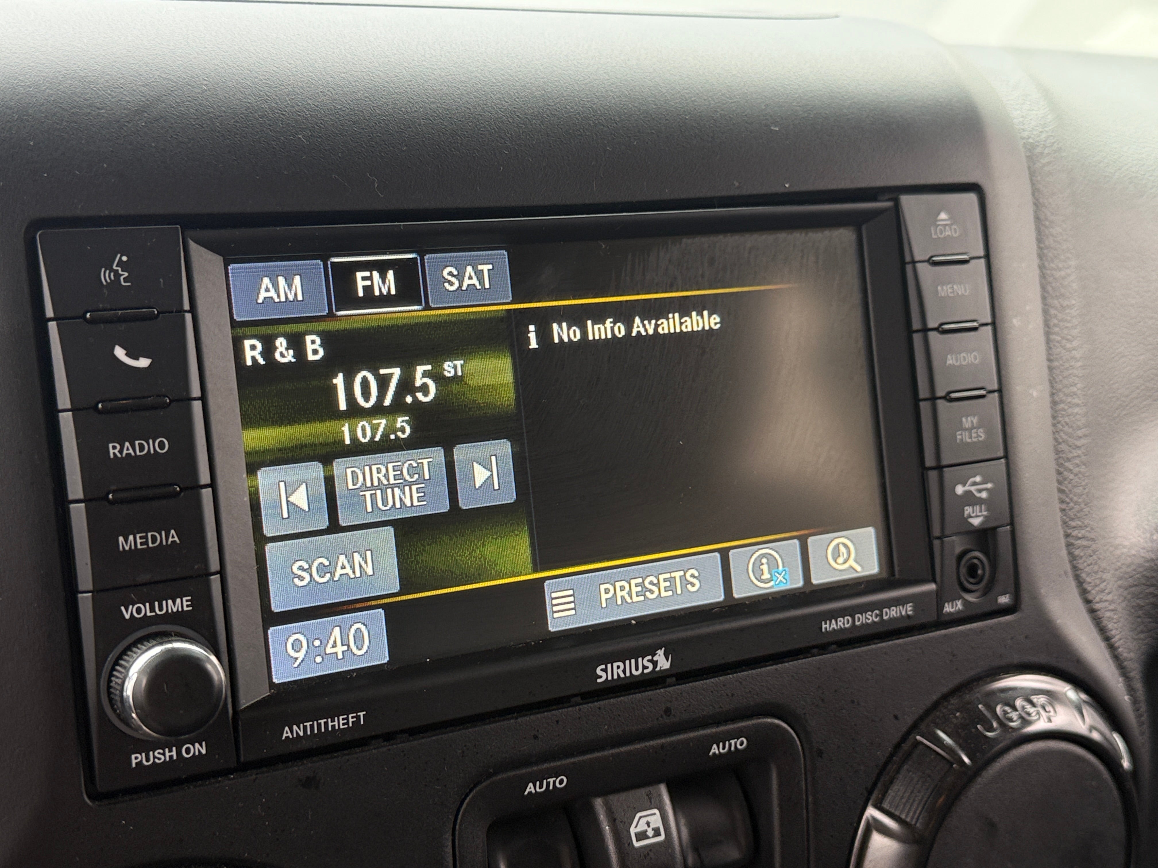 jeep wrangler unlimited 2017 1C4BJWEG6HL673318 image